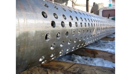 трубу стальную перфорированную бесшовную 108x10 мм 09Г2С купить в Кирове