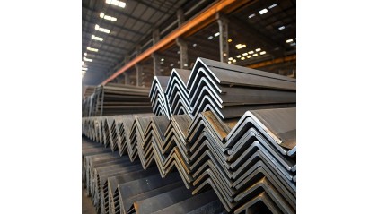 Уголок стальной горячекатаный неравнополочный 100x63x8 мм Ст10 фото уголок стальной горячекатаный неравнополочный 100x63x8 мм Ст10 купить в Кирове